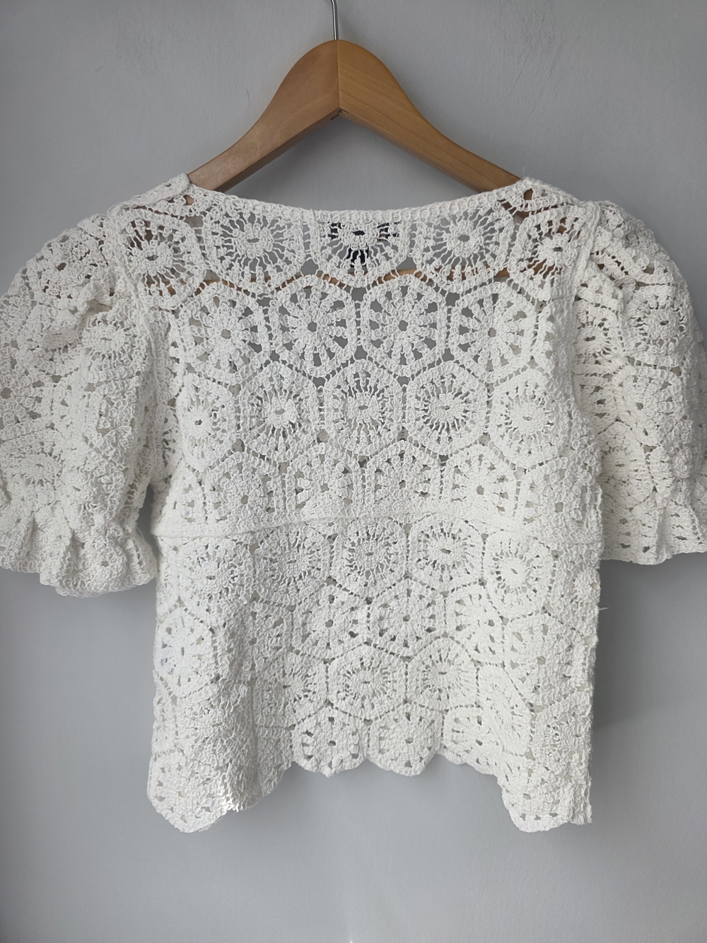 Qed London Crochet Knit Top White Boho Cottagecore Puff Sleeve S/M - Picture 6 of 9